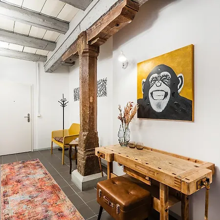 Lägenhet Historika *